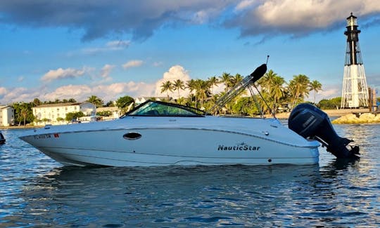 Modern 24ft Nauticstar Boat | Daily, Multi-Day and Weekly | Free Extra Hour!  