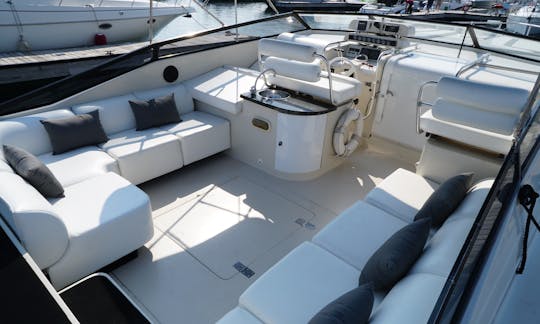 40ft Boat w/ HUGE open seating area! 