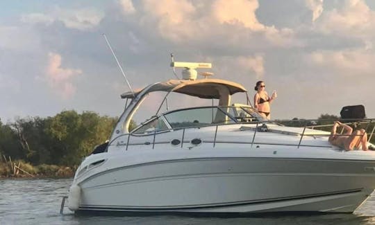 Sea Ray 35" motor yacth 