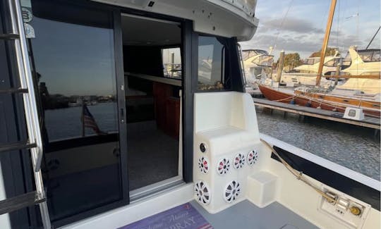 Pulverização excessiva em Old Saybrook | Silverton Yacht de 37 pés