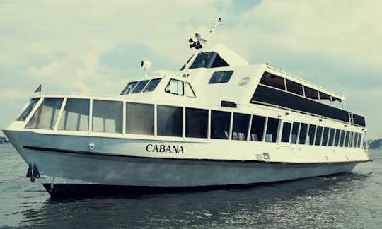 Barco de passageiros Blount de 110 pés para sua próxima festa ou evento em Nova York, Nova York