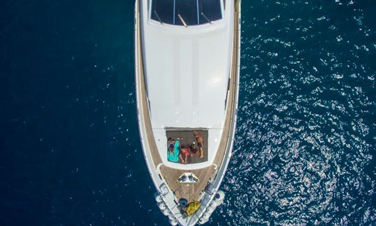 Spectacular 98ft FRT power mega yacht for 8 people WB44!