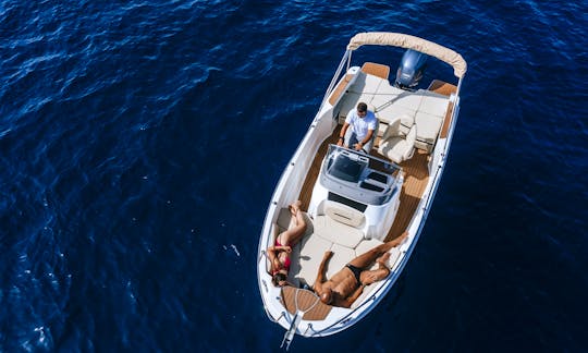 Karnic 6.7 Open Boat Rental in Zadar