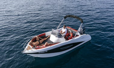 Aluguel de Okiboats Barracuda 545 Black em Zadar, Croácia