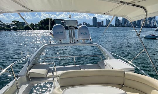 Enjoy Miami In Azimut 60ft Motor Yacht!!!!