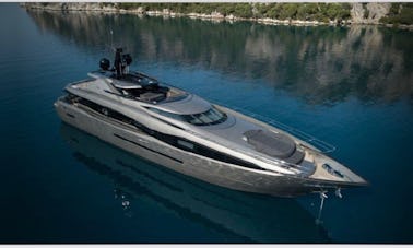 Charter the Luxury 125ft Superyacht WB62 Rental in Muğla, Turkey