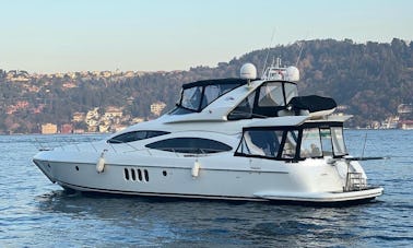 Mega Yacht AZM PLUS de 72 pés disponível com 3 cabines em Istambul! B66!