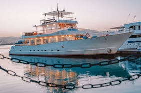 Trident Motor Yacht in Aqaba, Jordan (Per person)