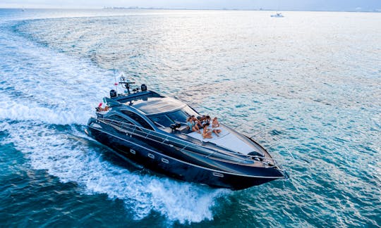 ¡Oferta del día! Yate Sunseeker de 64 pies con todo incluido en Cancún, México