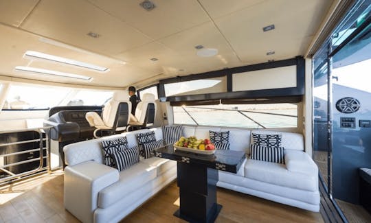 Oferta do dia! Iate Sunseeker de 64 pés com tudo incluído em Cancún, México