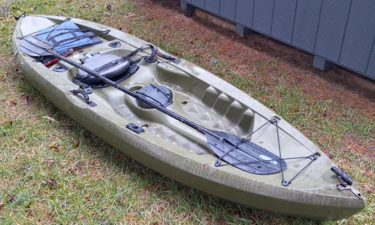 Kayak de pêche à vie de 10 pieds à Middlebury