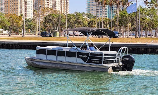 Spacious 22ft Bentley 220 Encore Pontoon in Sarasota, Florida