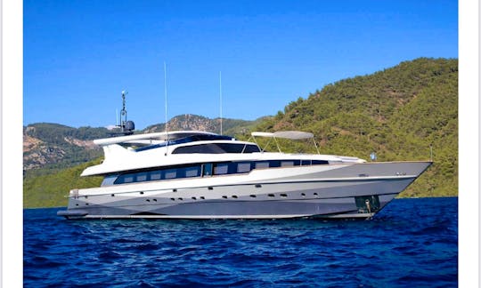 137ft Ultra Luxury Superyacht with 6 Cabins B71!