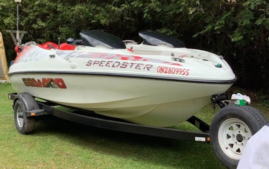Excursions en jet Seadoo Speedster de 17 pieds