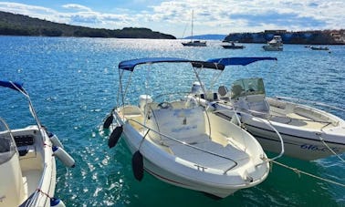 Alugue o aluguel do Beneteau Flyer 550 - Yamaha 150 em Cres