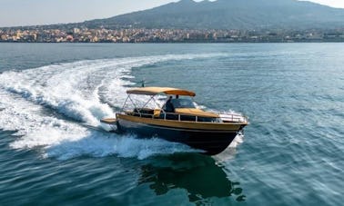 ESPOSITO 32 Motor Yacht for Cruise from Sorrento to Capri or Amalfi Coast