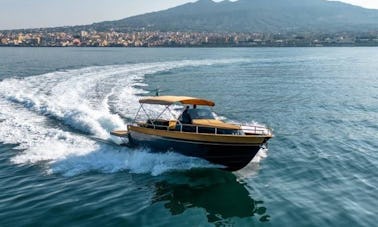 Yate a motor ESPOSITO 32 para un crucero desde Sorrento a Capri o la costa de Amalfi