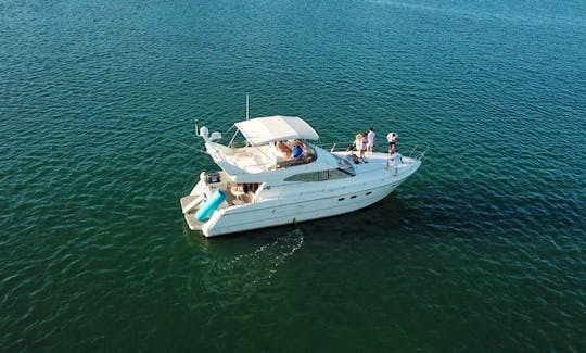 Azimut 50’ Motor Yacht Rental in Miami, Florida