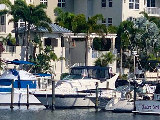 Best charter boat in Clearwater confort & elegant, all amenities any destination