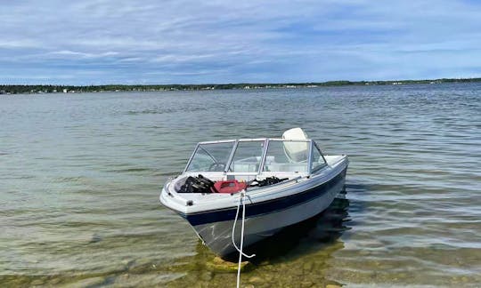 17’ Fiber OpenBow Powerboat in Sylvan Lake