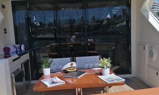 Yate de lujo prominente de 50 pies