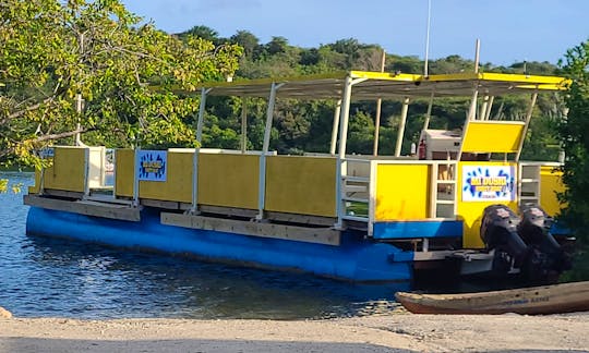 55ft Mi Dushi Party Pontoon for rent in Willemstad Curacao.