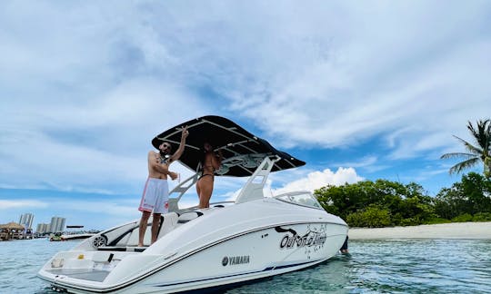 Yamaha 242 Limited SE Edition Bowrider Boat rental in Fort Lauderdale and Miami