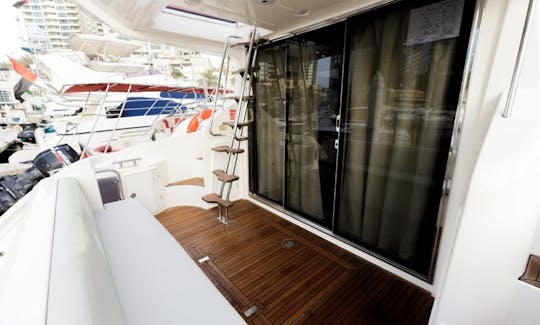 Azimut 45 pies - Yate para parejas y familias