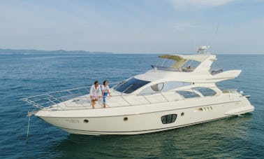 Yachts de luxe Azimut de la marina de Dubaï, 55 pieds