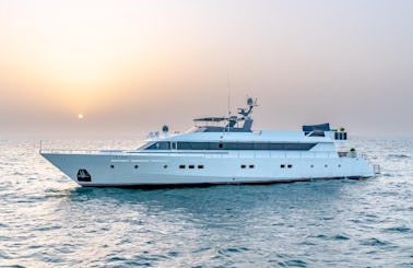 Gulf Craft Luxury Yacht for Party and Business Trip in Dubai, United Arab Emirates