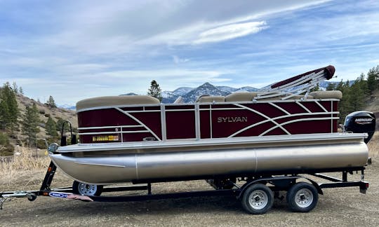 2022 Sylvan pontoon boat for rent on Holter Lake in Wolf Creek Montana!