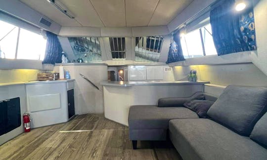 44’ Sea Ray Luxury Yacht at Lake Lewisville