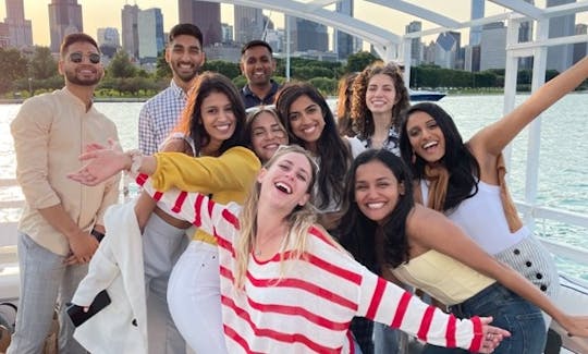 ¡Barco capitaneado para fiestas y eventos con 24 pasajeros en Chicago!