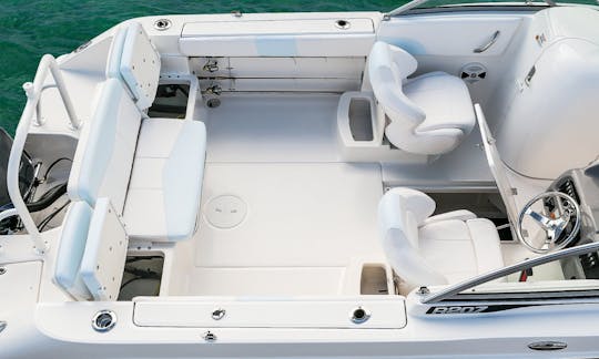 Robalo 207 Center Console for Rent in Norwalk