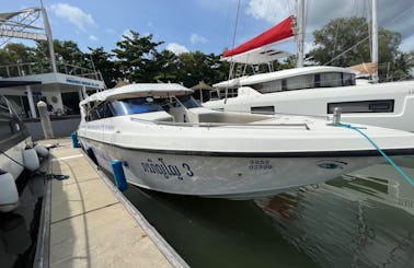 Phi Phi islands hopping with 44ft Speedy PPY3