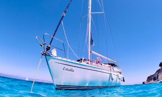 Daily sailing cruises from Sivota to Paxos Antipaxos