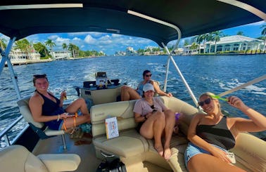Spacious 24ft Pontoon w/ Bluetooth Speakers in Fort Lauderdale & Pompano Beach