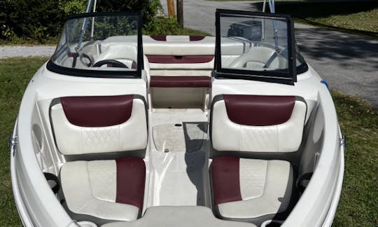 Location de bateau de ski Tahoe de 18 pieds à Smithville, Tennessee