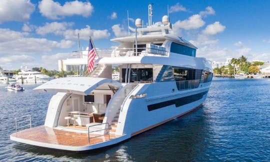 Hargrave Mega Yacht Charter de 91 pés em Miami Beach, Flórida