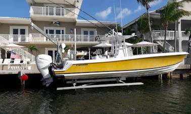 31ft Contender Center Console - Captained Custom Tours in Islamorada, Florida