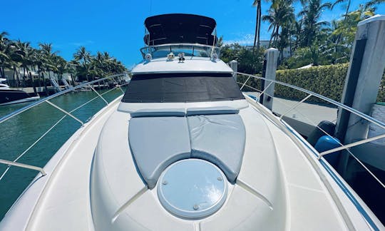 50ft Silverton Yacht in Miami Beach