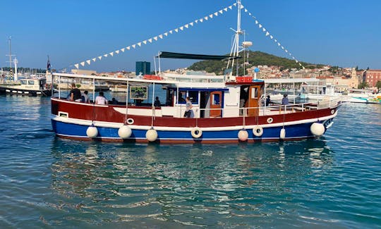 Privare boat Tours in Jesenice, Croatia