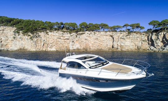 Rent a cool Jeanneau Leader 10 yacht and cruise around Dubrovnik, Croatia