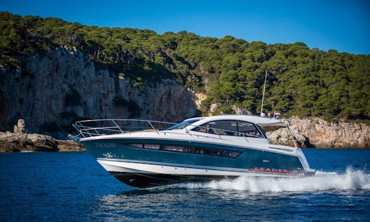 Rent a cool Jeanneau Leader 10 yacht and cruise around Dubrovnik, Croatia