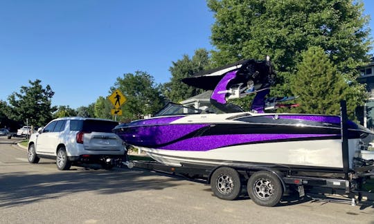 Bateau de surf haut de gamme et leçons de surf ! 