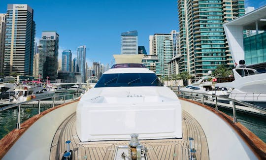 Luxury Azimut 88ft with Jazcuzzi in Dubai