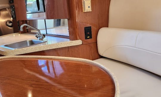 Croisière à cabine Regal de 29 pieds sur le lac Livingston