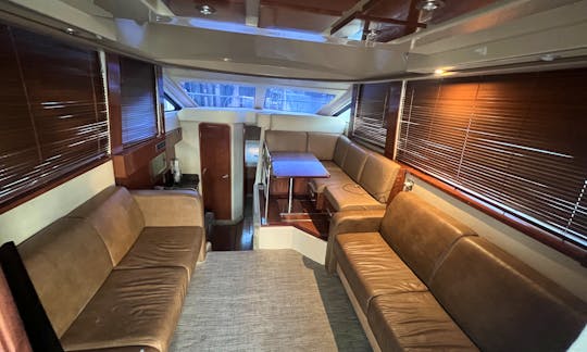 CITY GIRL 40 Motor Yacht Rental in Coral Gables, Florida