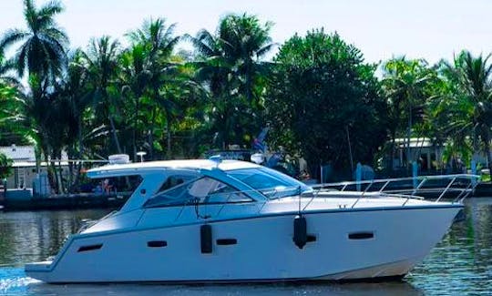 SEALINE 40 Motor Yacht Rental in Coral Gables, Florida