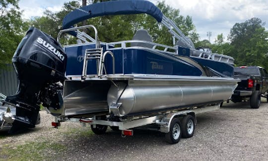 Very fun Pontoon to hang around in Hilton Head Island, South Carolina